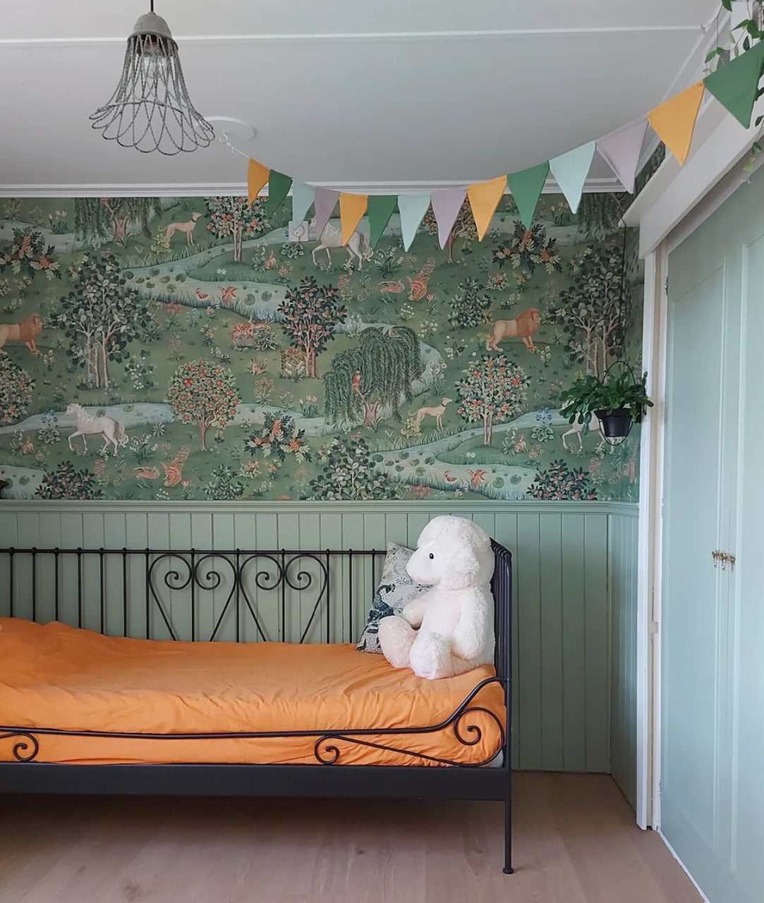 William Morris Owl & Willow Wallpaper - Vintage Nature Wall Mural
